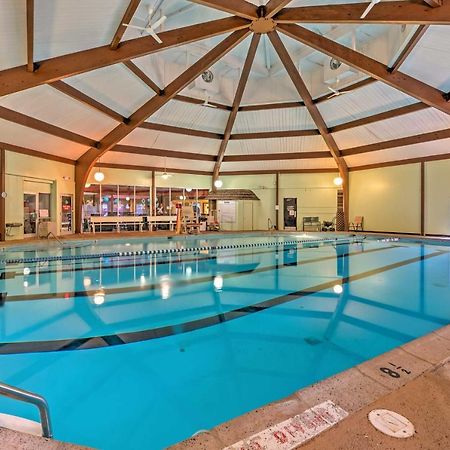Peaceful Poconos Home With Lake And Pool Access! Long Pond Eksteriør bilde