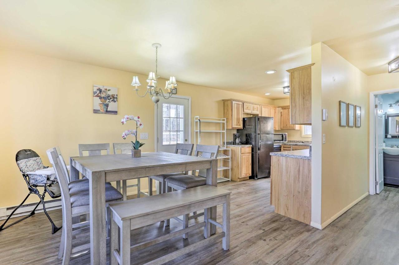 Peaceful Poconos Home With Lake And Pool Access! Long Pond Eksteriør bilde