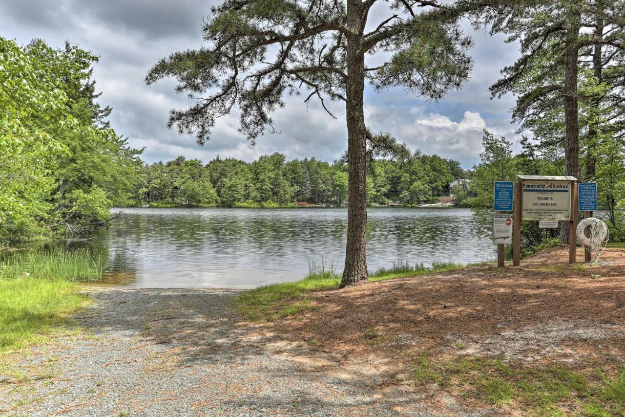 Peaceful Poconos Home With Lake And Pool Access! Long Pond Eksteriør bilde