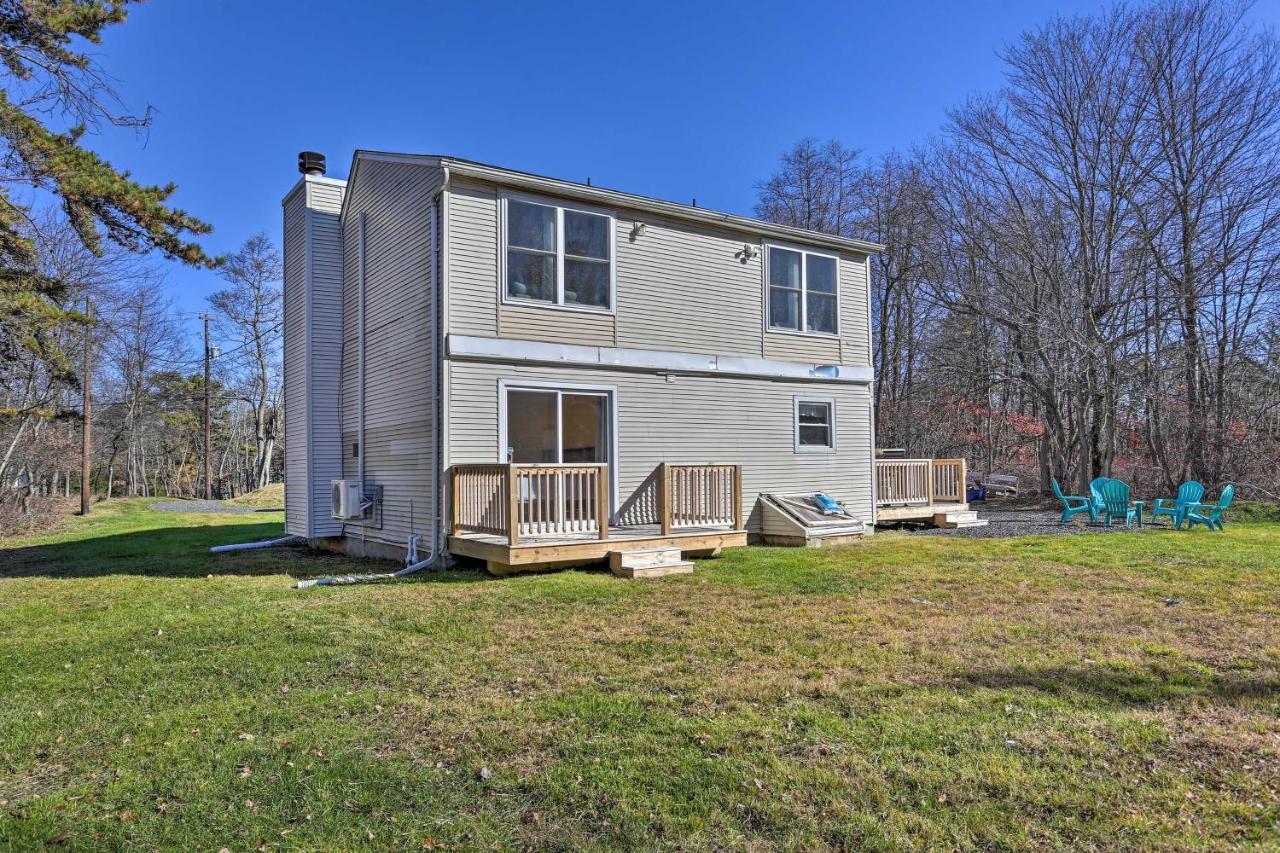 Peaceful Poconos Home With Lake And Pool Access! Long Pond Eksteriør bilde